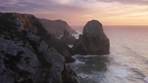 Drone πλάνα από άγριο μέρος με σπάνια ομορφιά της θάλασσας — Αρχείο Βίντεο