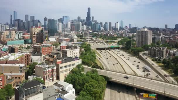4K hava görüntüsü Chicago İş Bölgesi, Chicago Finans Merkezi gündüz vakti — Stok video