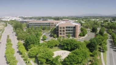 Mountain View, California 'daki muhteşem çalışma ortamının havadan görüntüsü