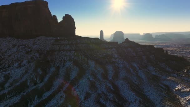 ワイルダネス自然記念碑谷の風景空中4K 、旅行アドベンチャーコピー — ストック動画