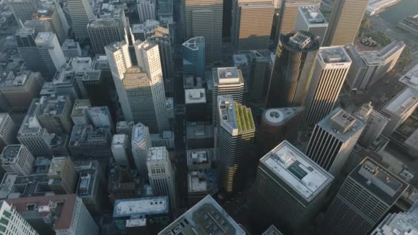 Літаючи над Сан-Франциско в центрі міста, зверніть увагу на хмарочоси Сан-Франциско 4K USA — стокове відео