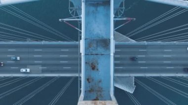 4K Modern Şehir Taşımacılığı, Oakland Körfezi Köprüsü Şafak vakti ABD