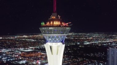 Stratosfer Kulesi, Las Vegas yıldızları altında nefes kesici panoramik hava