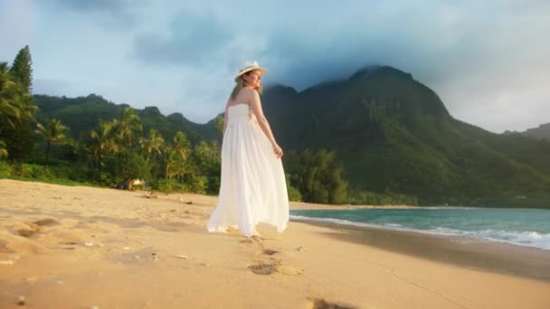 Influenceur Voyage Visitant Destination Célèbre Sur Île Hawaï Femme Vacances — Video