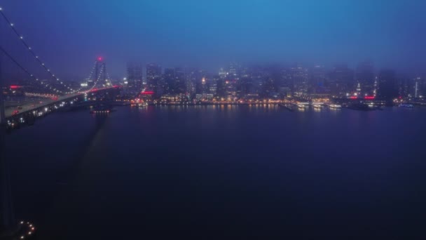 San Francisco Skyline Bay Bridge Bij Zonsondergang Californië Achtergrond Filmische — Stockvideo