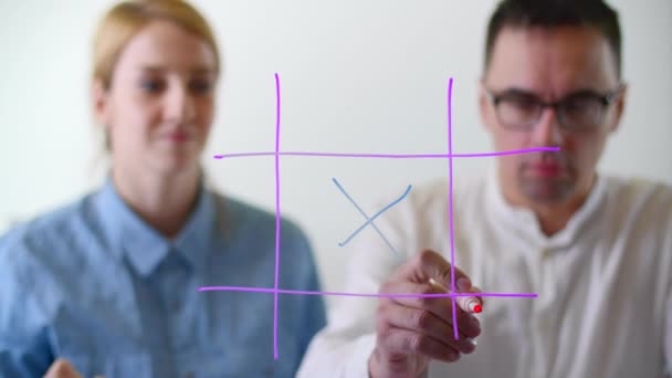 Coworkers Resting While Playing Game Glass Board Man Woman Wearing — Stock Video