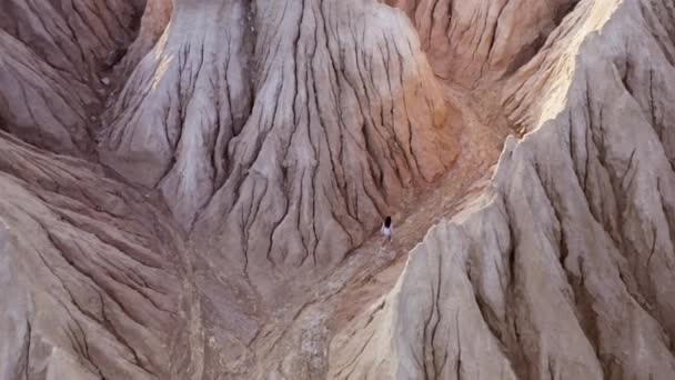 Tiefe Sandige Hügel Von Erstaunlicher Landschaft Von Oben Gesehen Luftaufnahme — Stockvideo