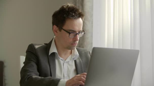 Busy Freelancer Works Remotely Home Office Serious Businessman Glasses Doing — Vídeo de Stock