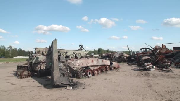 Marzec 2022 Bucha Ukraina Zniszczona Scena Następstw Rosyjskiej Agresji Ukrainie — Wideo stockowe