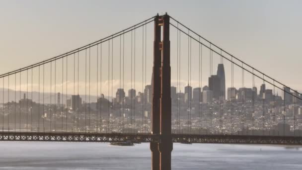 Aerial View Magnificent Golden Gate Bridge San Francisco Downtown Motion — Αρχείο Βίντεο