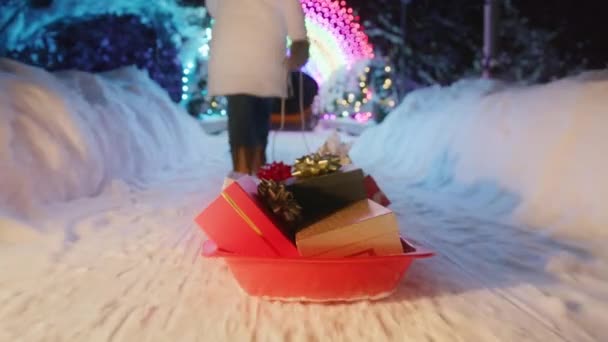 Slow Motion Close Tracking Shot Sled Full Colorful Christmas Gift — Αρχείο Βίντεο