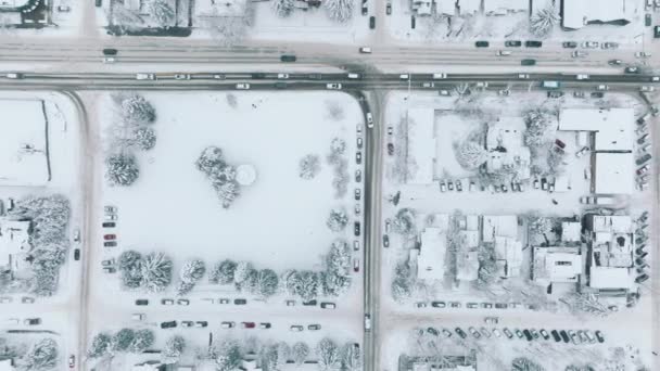 Top Aerial Winter Traffic Aspen Snowy Village Cold Winter Day — Wideo stockowe