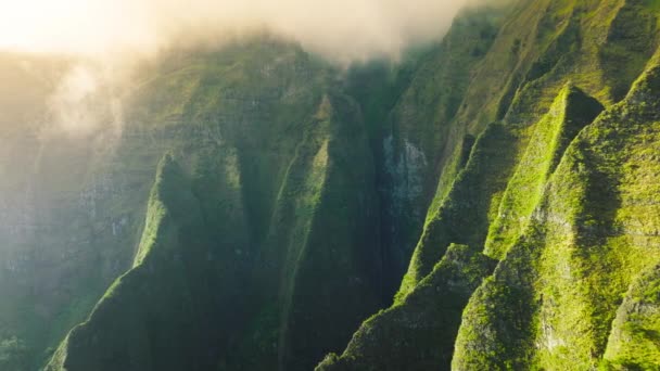 Amazing Impressive Green Steep Walls Jurassic Park Landscape Napali Coast — Vídeos de Stock