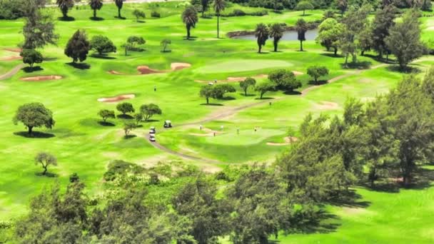 Stock Aerial Video Golf Course Golf Course Aerial Approaching Course — 图库视频影像