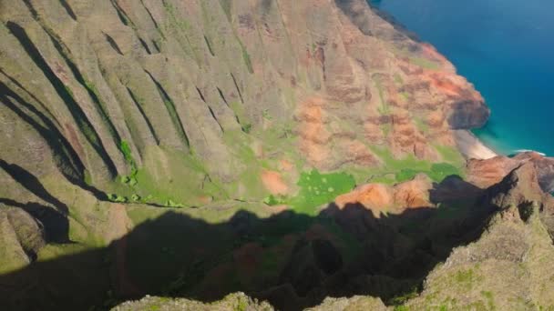 Napali Coast Park Kauai Island Hawaii Drone Video Helicopter Flying — Stockvideo