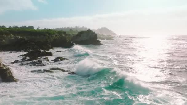 Fascinating Natural Beauty Foamy Waves Closeup Drone Footage Adventurous Summer — Stok video