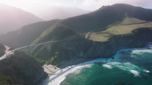 Road Trip Pacific Shoreline Mountains Background Aerial View Californias First — Stock videók