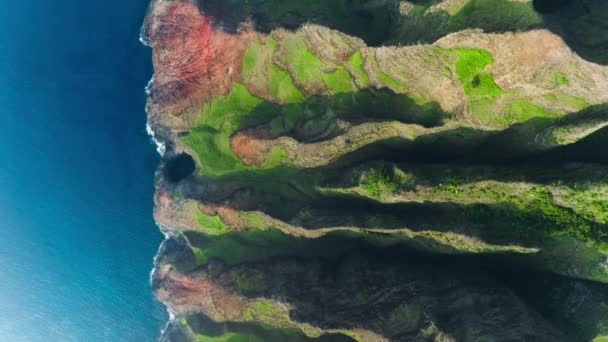 Breathtaking Aerial View Dramatic Mountains Wallpaper Blue Ocean Napali Coast — Video Stock