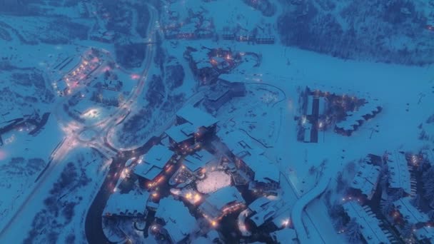 Воздушный Каток Украшенный Празднования Рождества Американцы Зимних Каникулах Люди Веселятся — стоковое видео