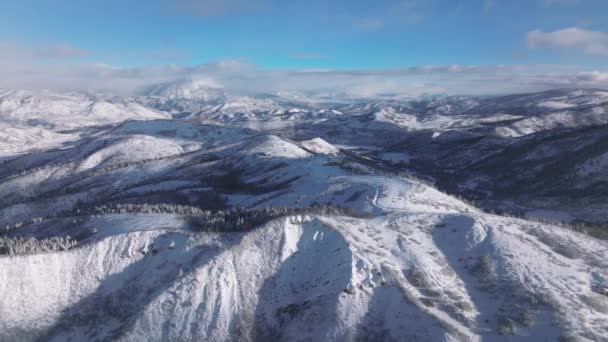 Aerial View Snow Mountain Range Landscape Aspen Colorado Blue Sky — Stockvideo