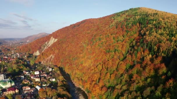 Drone Footage Cinematic Backcountry Winding Road Charming Cottages Charming Village — ストック動画