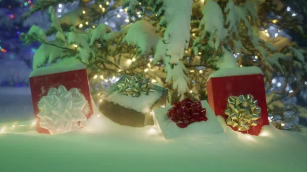 Fête Des Feux Artifice Nouvel Avec Des Cadeaux Sous Sapin — Video