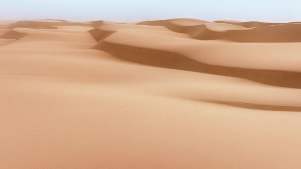 Αεροφωτογραφία Της Μεγάλης Μάζας Άμμου Που Σχηματίζεται Από Τον Άνεμο — Αρχείο Βίντεο