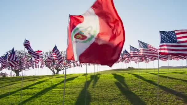 Cámara Red Bandera Imágenes Alta Calidad Perú Ondeando Viento Sobre — Vídeos de Stock