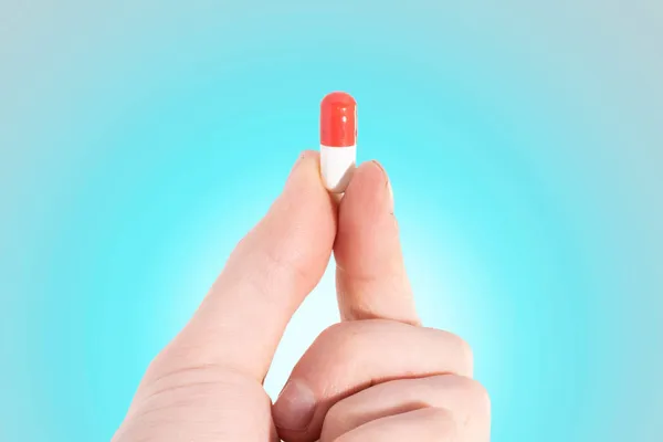 Comprimido Cápsula Realizada Mão Com Dedos — Fotografia de Stock