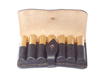 avcılık kartuşları üzerinde beyaz backg siyah deri potrantashe