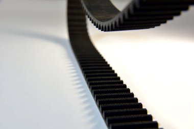 Araba motoru zamanlama kayışı ayrıntıları