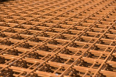 Woven welded iron reinforcing mesh for reinforced concrete