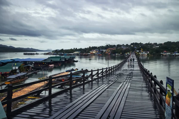 Pont Bois Dans District Sangkhlaburi Kanchanaburi Thaïlande Est Une Communauté — Photo