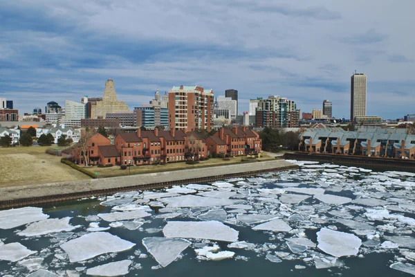 Ciudad atrapada en el hielo — Foto de Stock