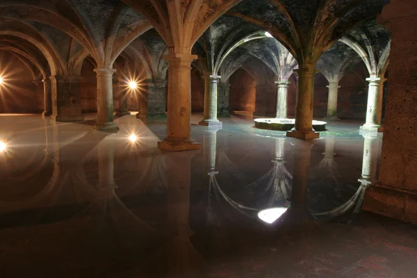 蓄水池葡萄牙在 el 杰迪德，摩洛哥的地窖 — 图库照片