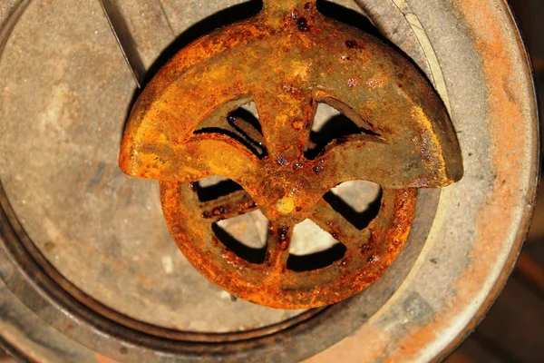 Rust caked Pulley — Stock Photo, Image