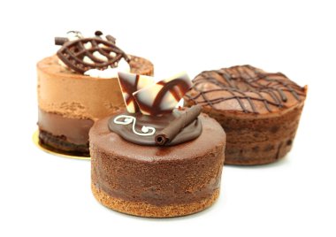 Çikolatalı tart üçlüsü