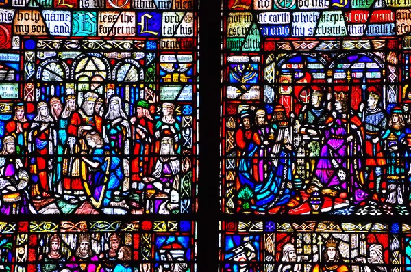 Janela de mosaico na Igreja Trindade — Fotografia de Stock