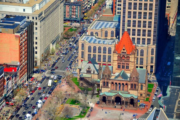 Trinity Church with Boston traffic — Stock Photo, Image