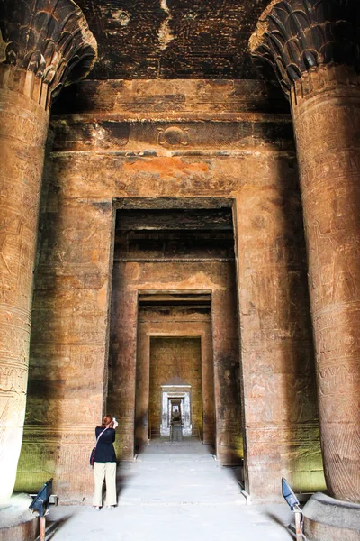 Colonne del tempio di Edfu — Foto Stock