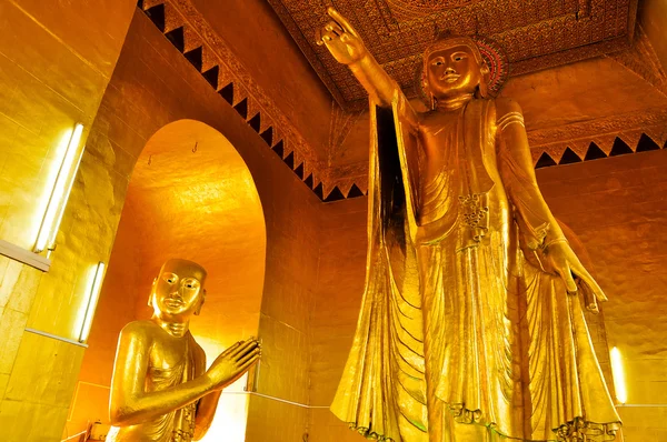 Socha Buddhy v mandalay hill, myanmar — Stock fotografie