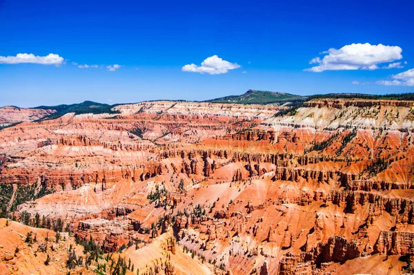 Amfiteátrum a Cedar Breaks nemzeti emlékmű, Utah, Amerikai Egyesült Államok — Stock Fotó