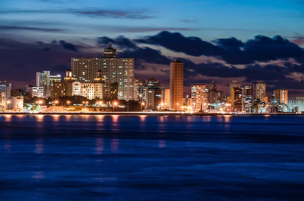 La Havane (Habana) la nuit — Photo