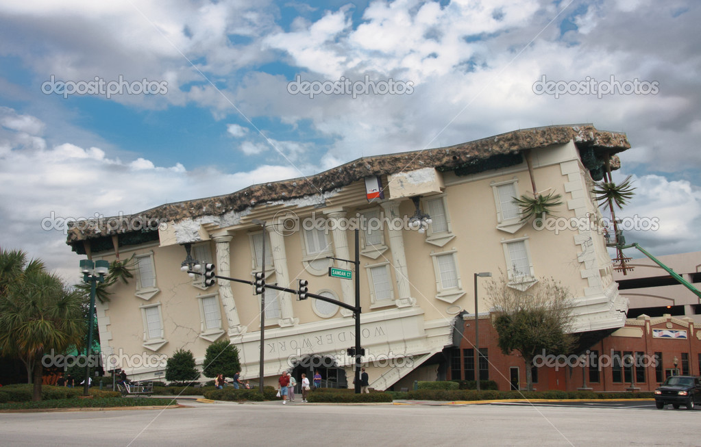 An upsidedown building WonderWorks Stock Editorial Photo © drserg 24123563