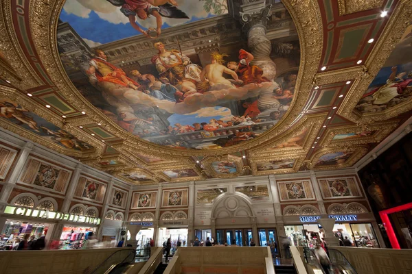 Ingresso in hotel veneziano con soffitto pittura imitare immagini antiche a Las Vegas — Foto Stock