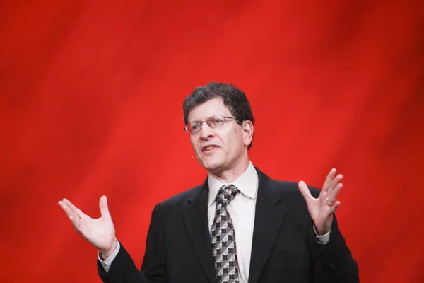 Oracle Senior Vice President Andy Mendelsohn makes speech at Oracle OpenWorld conference in Moscone center — Stock Photo, Image
