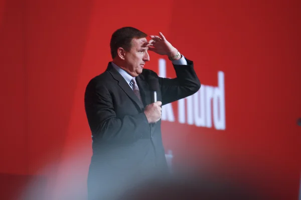 Oracle president Mark Hurd makes speech at Oracle OpenWorld conference in Moscone center — Stock Photo, Image