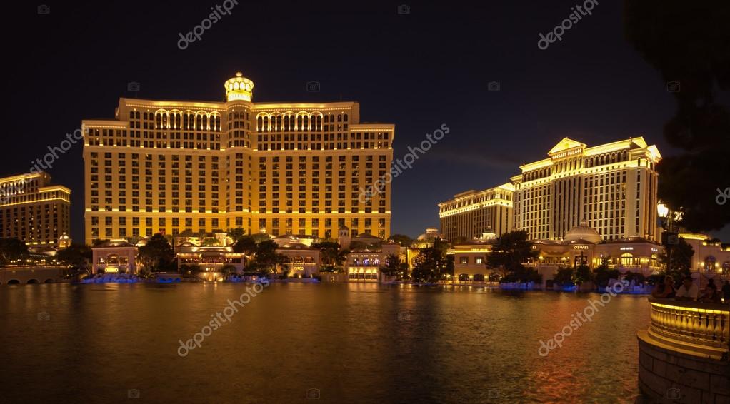 Las Vegas Nv 12 Juin 2013 Une Piscine De Grande Fontaine Devant