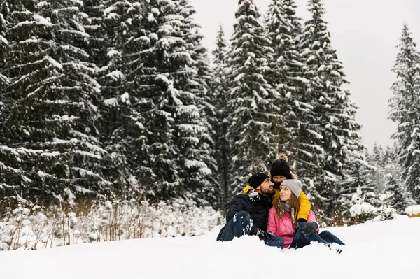 Happy Family Have Fun Winter Forest Looking Camera Mother Father — Foto Stock