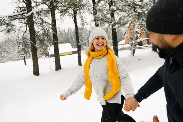 Attractive Man Woman Cuddling Frosty Forest Adult Couple Sweaters Have — стоковое фото